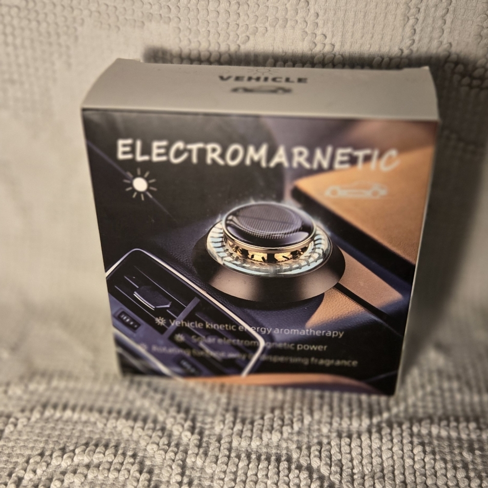 Electromagnetic Car Aromatherapy Diffuser